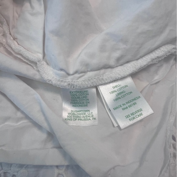 Lilly Pulitzer Daisy Eyelet White Crop Top Size 8 | Resort Wear Summer Tank - Picture 5 of 6